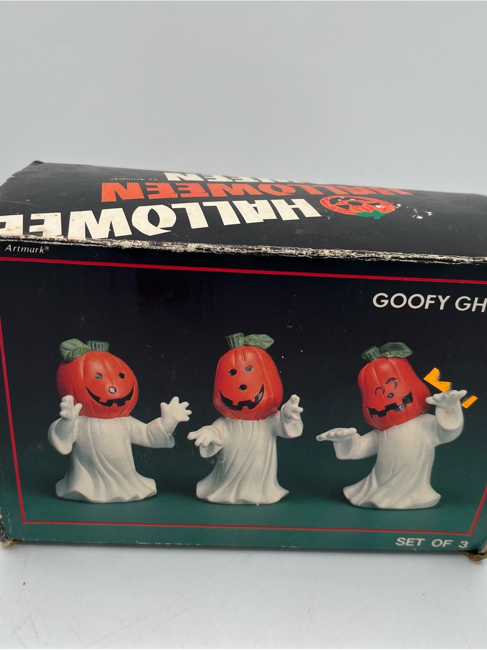 Artmark Ceramic Goofy Ghosts Figurines set of 3 - Picture 9 of 9